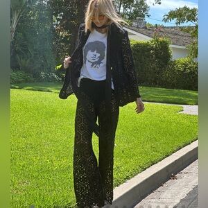 Stoned immaculate crocheted pants. Size Med. New